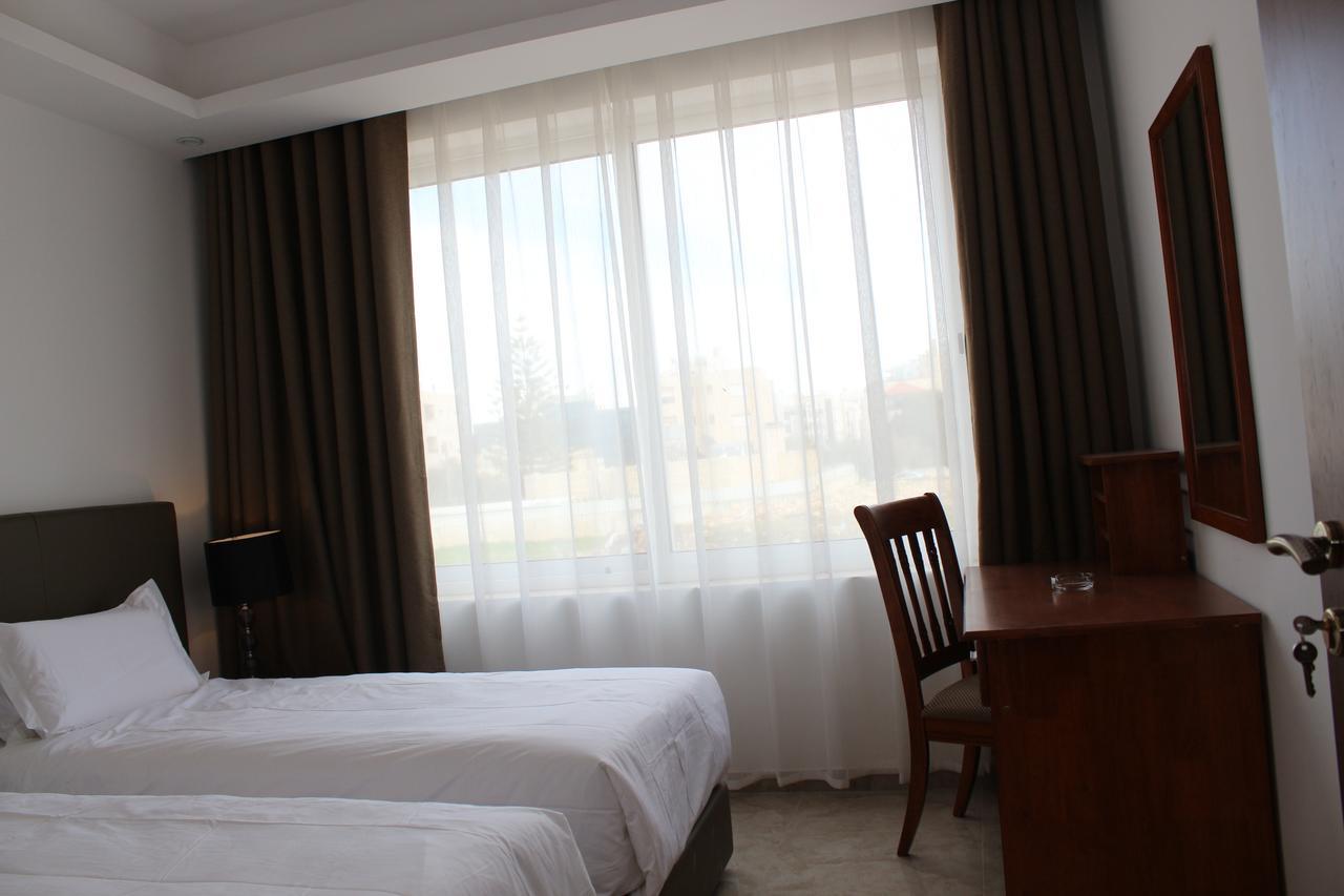 Hotel Rayshan Amman Bagian luar foto